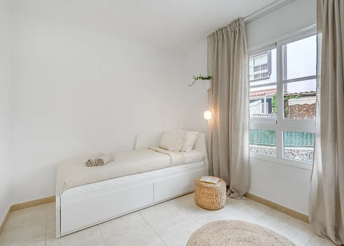 2bd Bright Family-friendly In 卡亚俄萨尔瓦赫