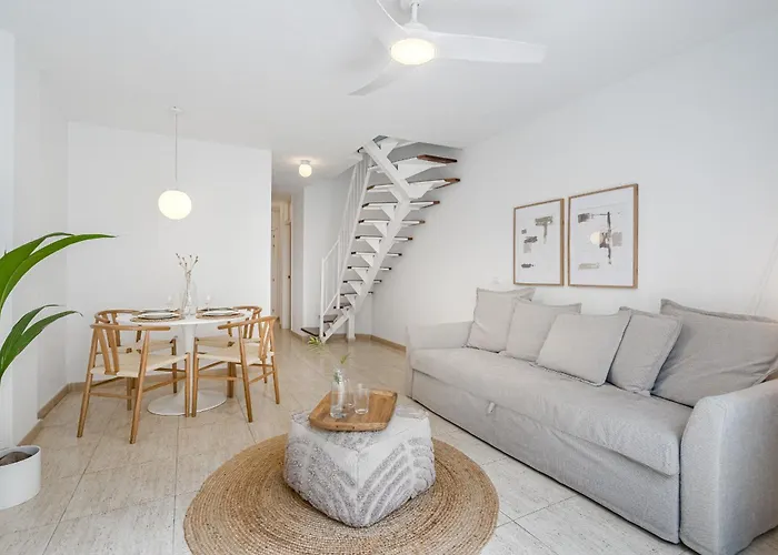 2bd Bright Family-friendly In 公寓